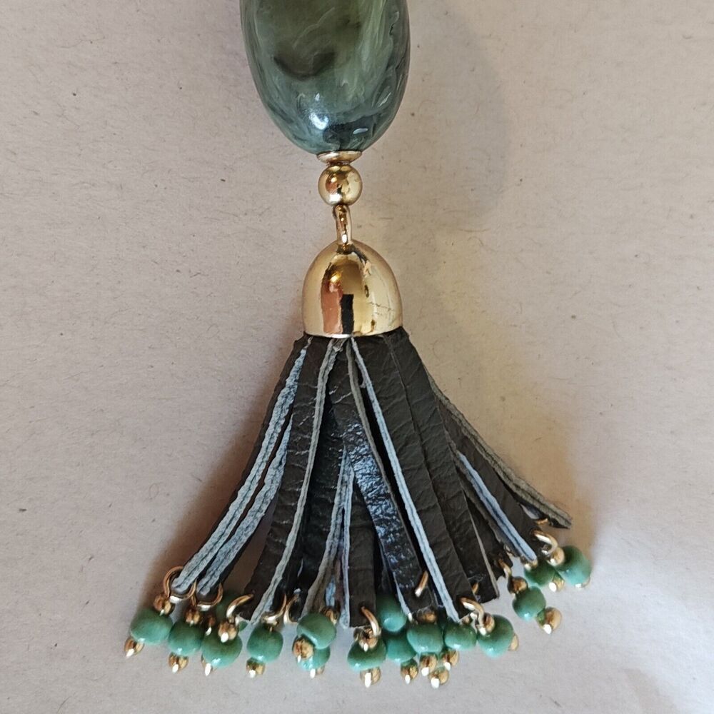 Chico's Statement Necklace Green Beaded Tassel Pendant 16" Adjustable Clasp‎ - Picture 5 of 8
